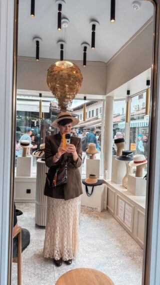 Doktor će sutra komentirati moje glavobolje, a do tada doktor google isto donekle ima pravo… 😉🤫

#sundaymood#littlestoriesofmylife#sarajevo#hrapovichats#handmadeisbetter#blessthismess